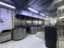 Enterprise One (D14), Factory #605329181